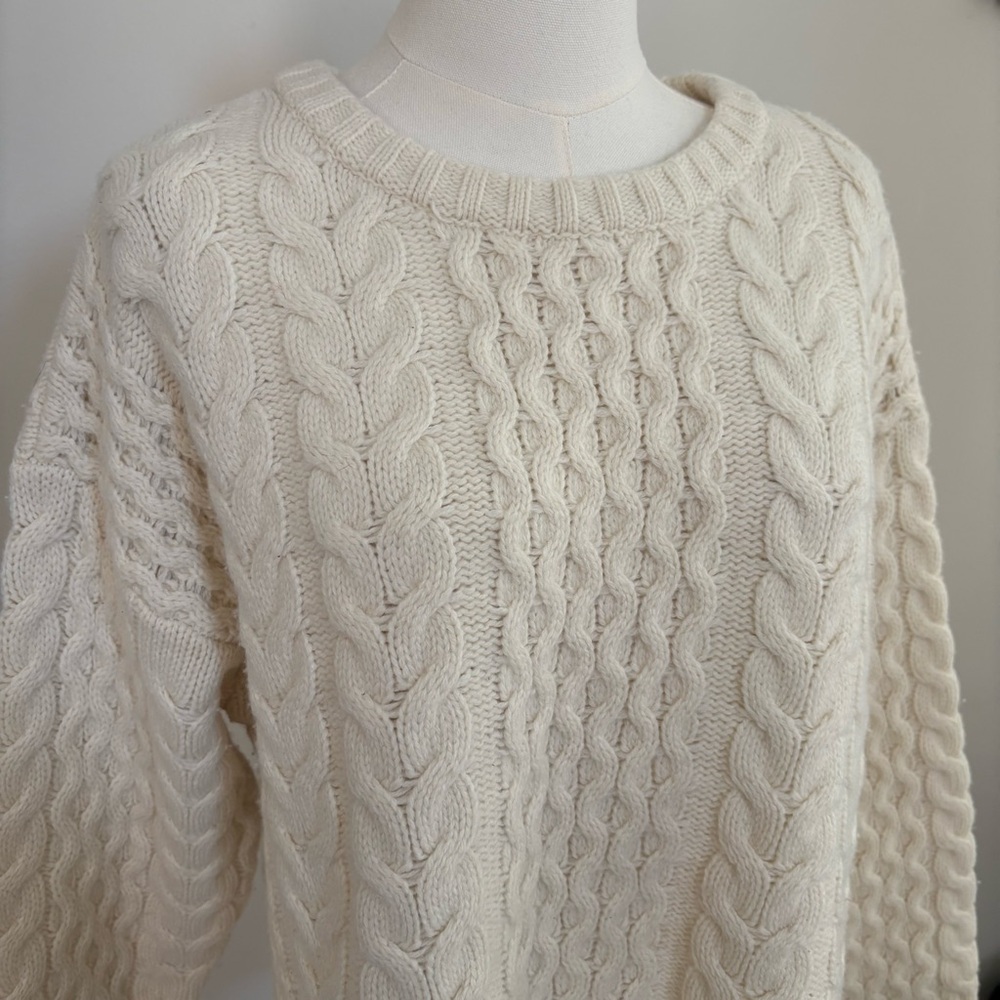 J. Jill Ivory Cream Cable Knit Lambswool Blend Fisherman Sweater Sz L Classic - Picture 2 of 10